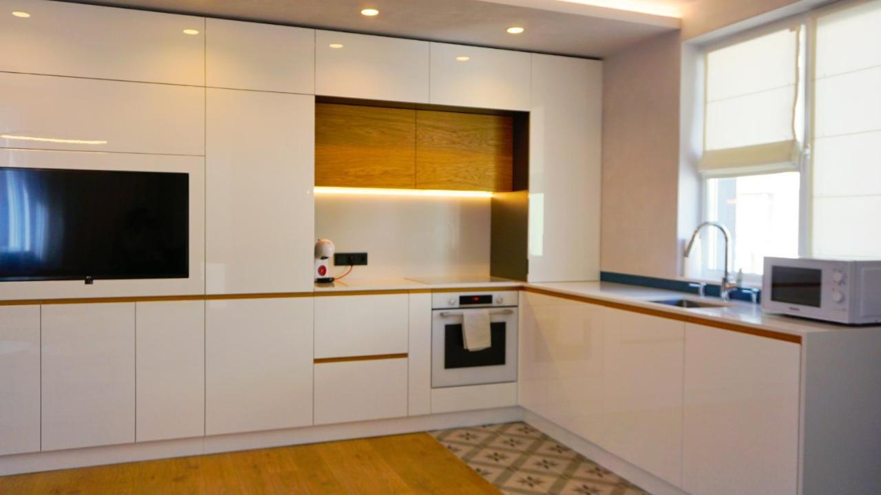 Апартамент Жасмин С Частен Гараж - Jasmin Apartment With Private Garage 瓦爾納 外观 照片